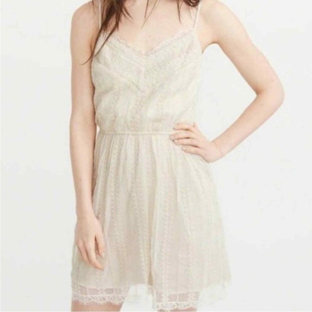 Abercrombie & Fitch Beige Embroidered Lace Mini Dress Size XS Beaded